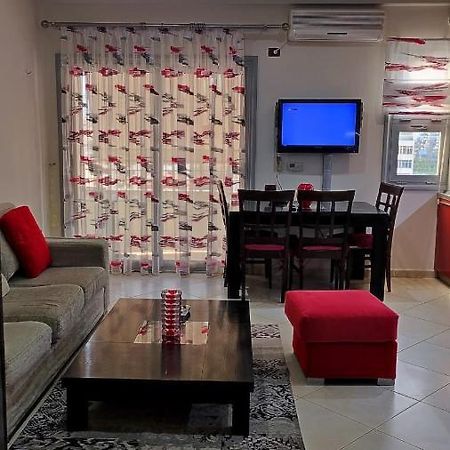 Lolu Apartment Plus Privat Parking Vlorë Екстериор снимка