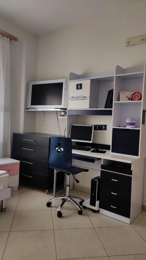 Lolu Apartment Plus Privat Parking Vlorë Екстериор снимка