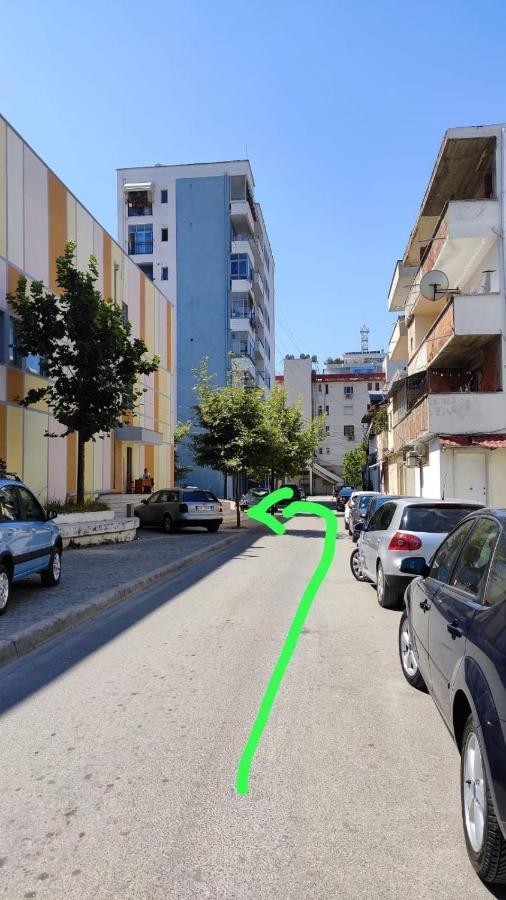Lolu Apartment Plus Privat Parking Vlorë Екстериор снимка
