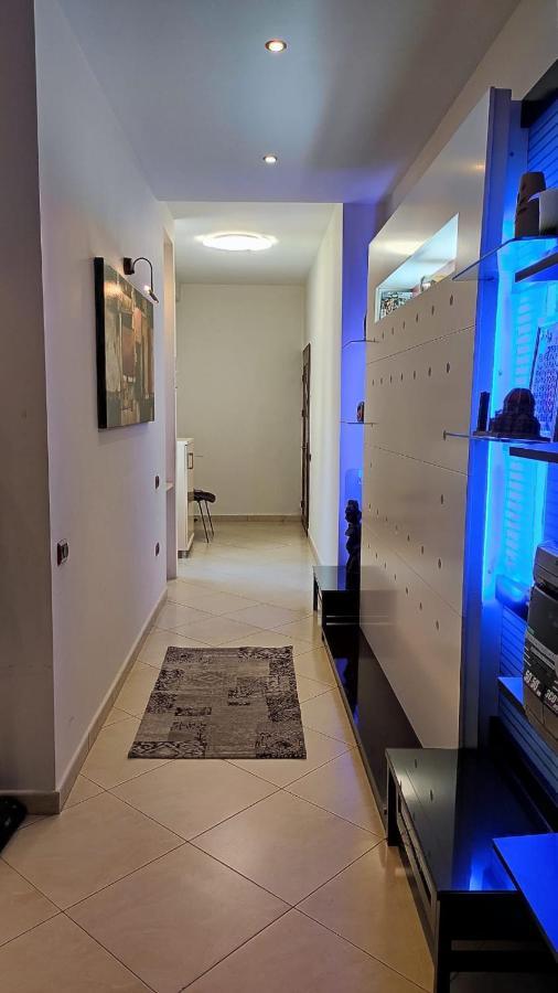 Lolu Apartment Plus Privat Parking Vlorë Екстериор снимка