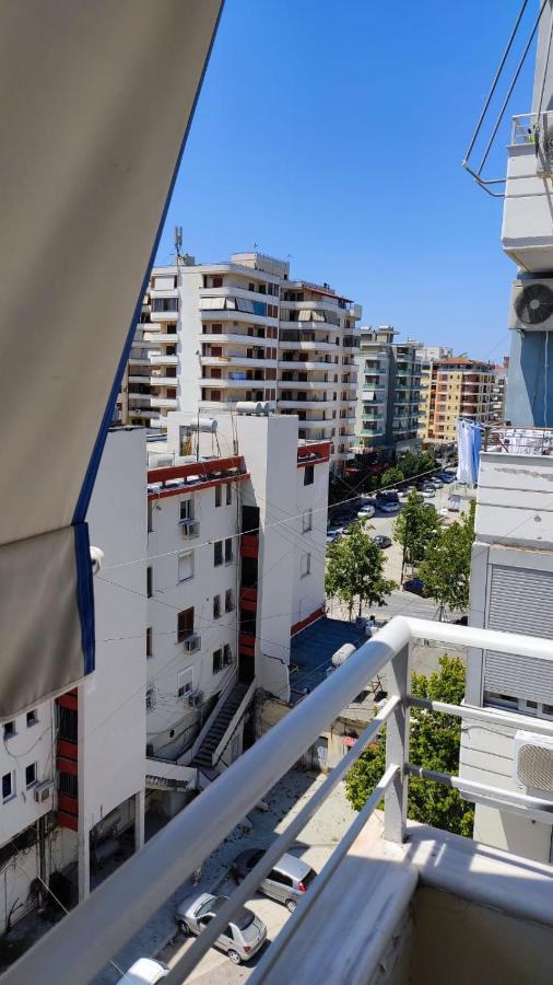 Lolu Apartment Plus Privat Parking Vlorë Екстериор снимка